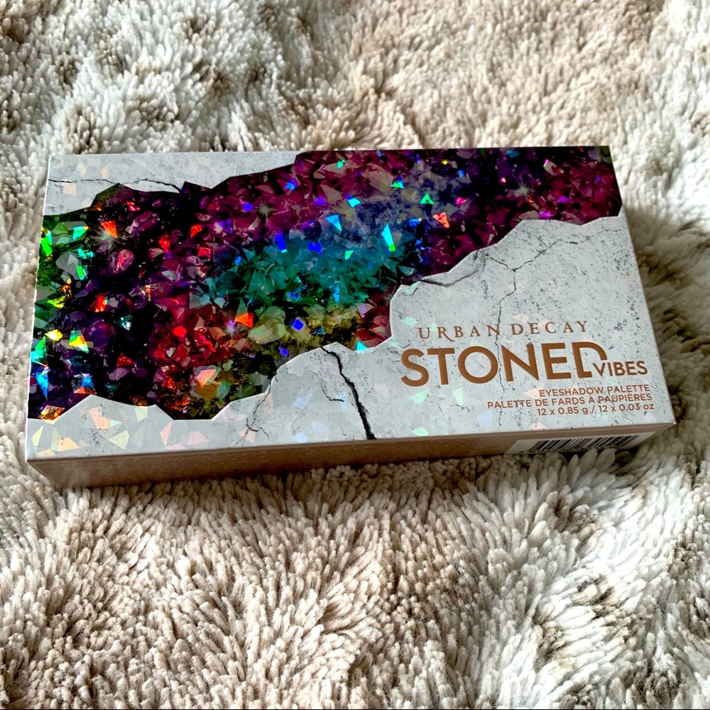 Urban Decay Stoned Vibes Eyeshadow Palette